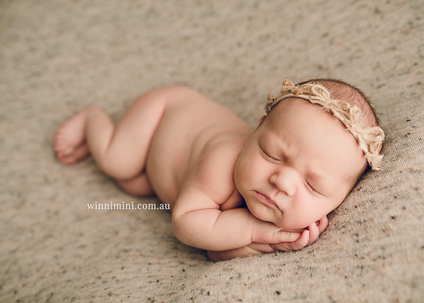 winni mini newborn baby babies older baby family birth maternity family families photography photographer photo photos tanha basile winni mini