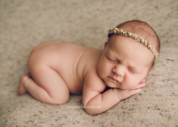 winni mini newborn baby babies older baby family birth maternity family families photography photographer photo photos tanha basile winni mini