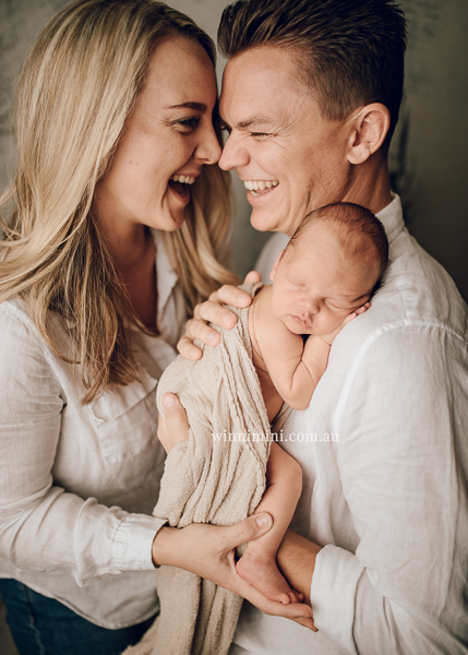 winni mini newborn baby babies older baby family birth maternity family families photography photographer photo photos tanha basile winni mini