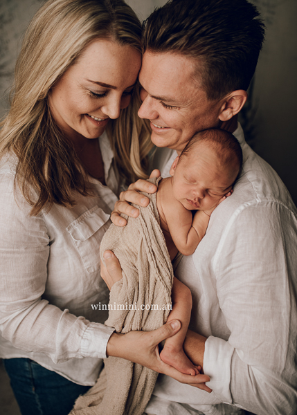 winni mini newborn baby babies older baby family birth maternity family families photography photographer photo photos tanha basile winni mini