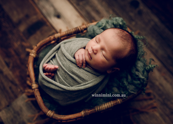 newborn baby babies older baby family birth maternity family families photography photographer photo photos tanha basile winni mini
