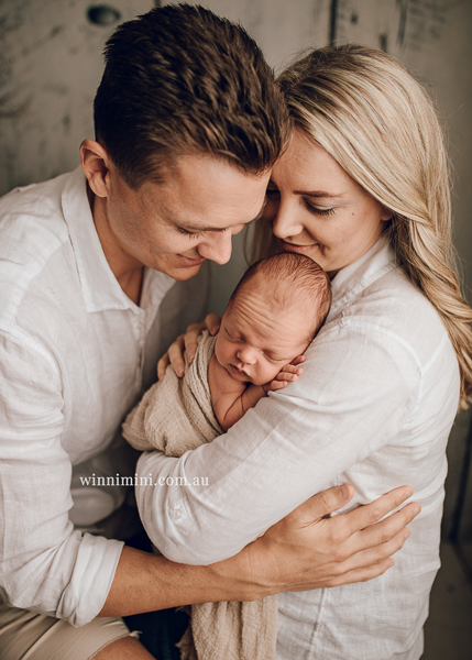 winni mini newborn baby babies older baby family birth maternity family families photography photographer photo photos tanha basile winni mini