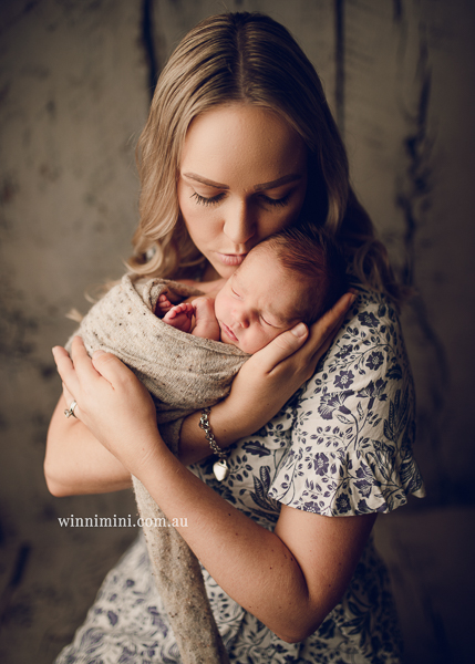winni mini newborn baby babies older baby family birth maternity family families photography photographer photo photos tanha basile winni mini