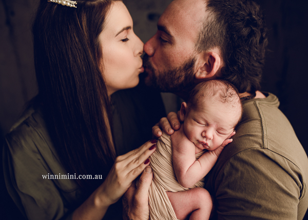 winni mini newborn baby babies older baby family birth maternity family families photography photographer photo photos tanha basile winni mini