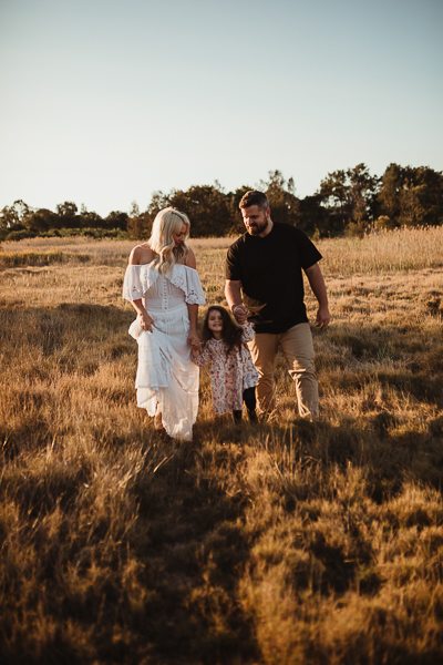 winni mini newborn baby babies older baby family birth maternity family families photography photographer photo photos tanha basile winni mini