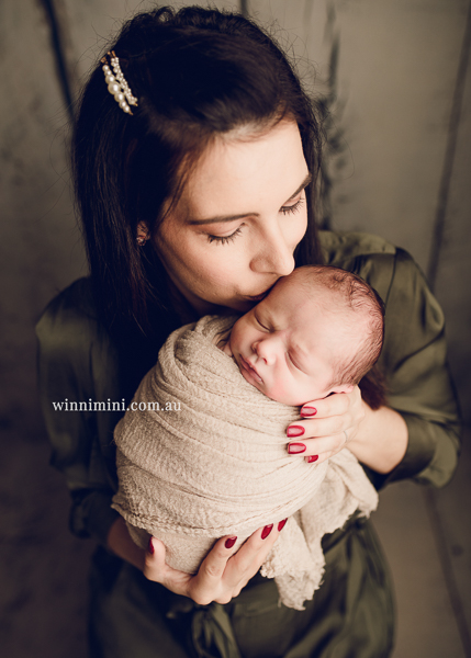 winni mini newborn baby babies older baby family birth maternity family families photography photographer photo photos tanha basile winni mini
