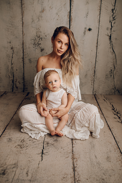 newborn baby babies older baby family birth maternity family families photography photographer photo photos tanha basile winni mini