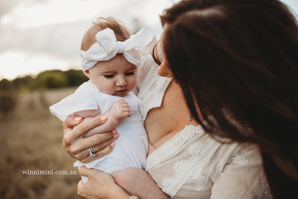 winni mini newborn baby babies older baby family birth maternity family families photography photographer photo photos tanha basile winni mini