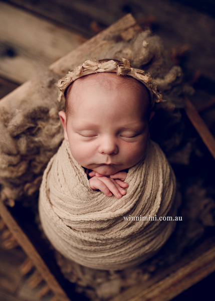 winni mini newborn baby babies older baby family birth maternity family families photography photographer photo photos tanha basile winni mini