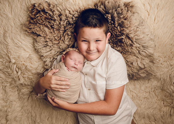 winni mini newborn baby babies older baby family birth maternity family families photography photographer photo photos tanha basile winni mini