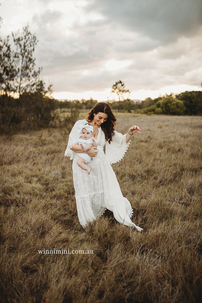 winni mini newborn baby babies older baby family birth maternity family families photography photographer photo photos tanha basile winni mini