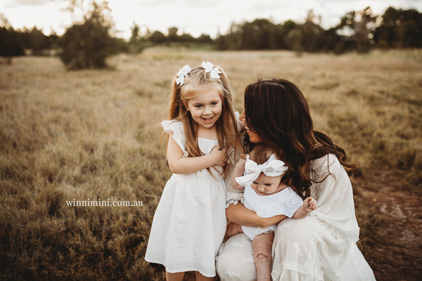 winni mini newborn baby babies older baby family birth maternity family families photography photographer photo photos tanha basile winni mini