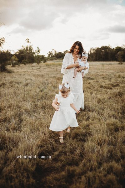 winni mini newborn baby babies older baby family birth maternity family families photography photographer photo photos tanha basile winni mini