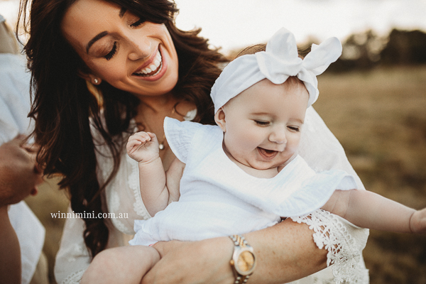 winni mini newborn baby babies older baby family birth maternity family families photography photographer photo photos tanha basile winni mini
