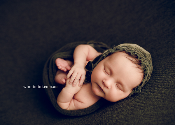winni mini newborn baby babies older baby family birth maternity family families photography photographer photo photos tanha basile winni mini