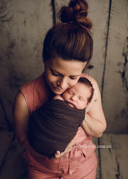 winni mini newborn baby babies older baby family birth maternity family families photography photographer photo photos tanha basile winni mini