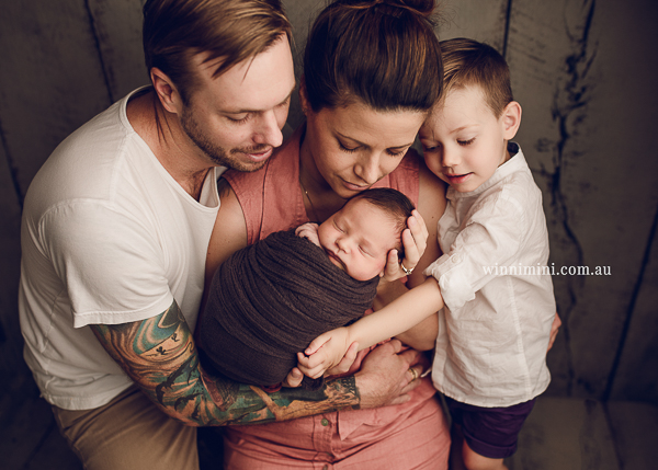 winni mini newborn baby babies older baby family birth maternity family families photography photographer photo photos tanha basile winni mini