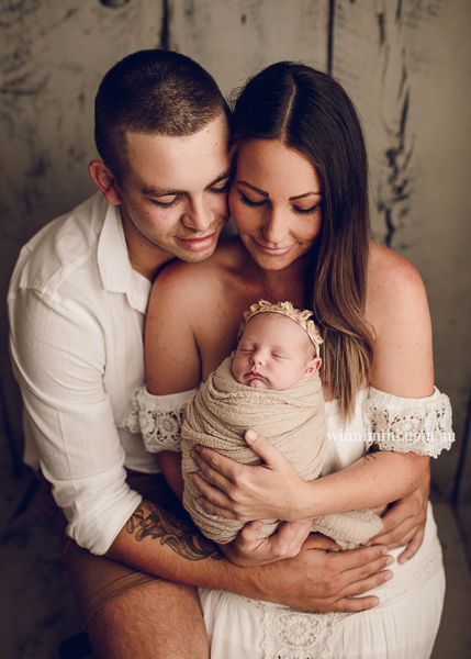 winni mini newborn baby babies older baby family birth maternity family families photography photographer photo photos tanha basile winni mini