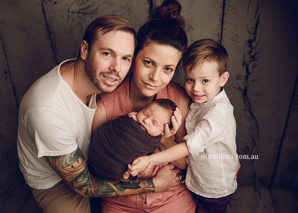 winni mini newborn baby babies older baby family birth maternity family families photography photographer photo photos tanha basile winni mini