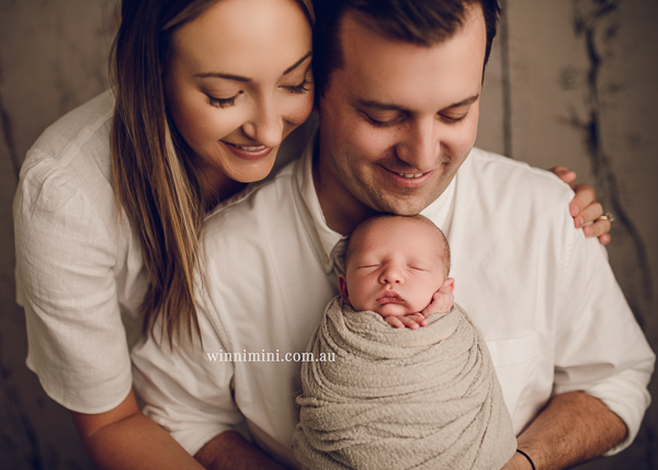 winni mini newborn baby babies older baby family birth maternity family families photography photographer photo photos tanha basile winni mini