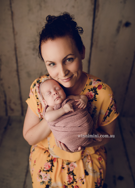 winni mini newborn baby babies older baby family birth maternity family families photography photographer photo photos tanha basile winni mini