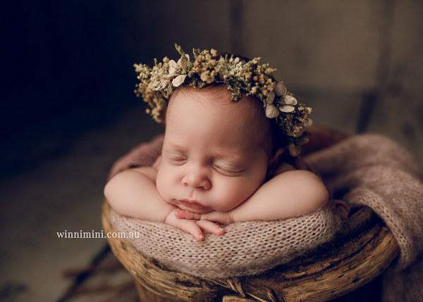 winni mini newborn baby babies older baby family birth maternity family families photography photographer photo photos tanha basile winni mini