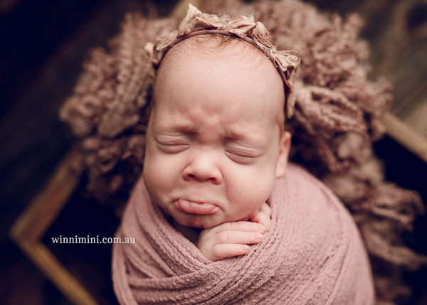winni mini newborn baby babies older baby family birth maternity family families photography photographer photo photos tanha basile winni mini
