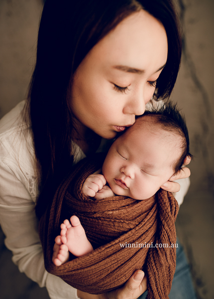 winni mini newborn baby babies older baby family birth maternity family families photography photographer photo photos tanha basile winni mini