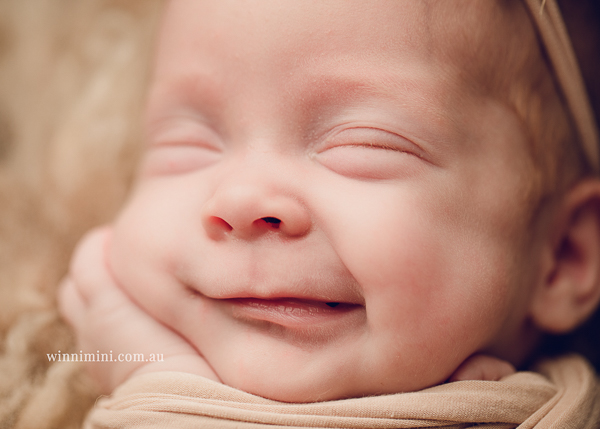 winni mini newborn baby babies older baby family birth maternity family families photography photographer photo photos tanha basile winni mini