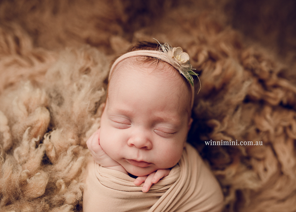 winni mini newborn baby babies older baby family birth maternity family families photography photographer photo photos tanha basile winni mini