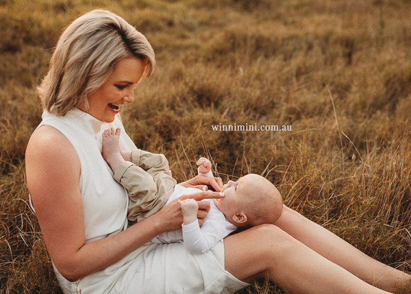 winni mini newborn baby babies older baby family birth maternity family families photography photographer photo photos tanha basile winni mini Gold Coast