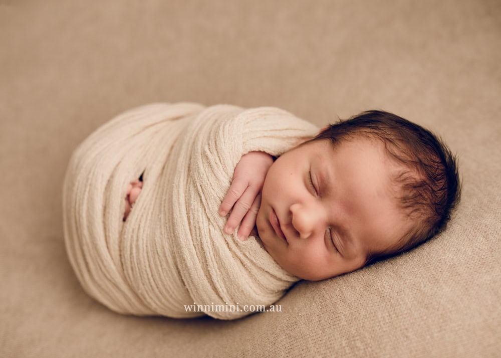 winni mini newborn baby babies older birth maternity family families photography photographer photo photos tanha basile winni mini Gold Coast