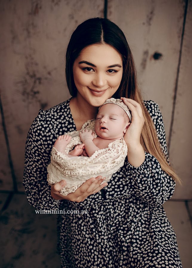 winni mini newborn baby babies older birth maternity family families photography photographer photo photos tanha basile winni mini Gold Coast ayla-1