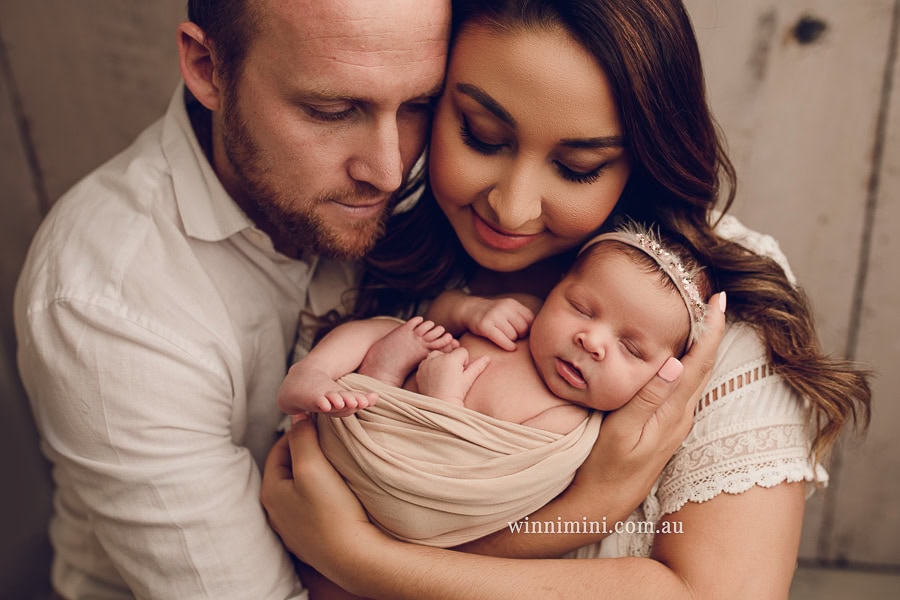 winni mini newborn baby babies older birth maternity family families photography photographer photo photos tanha basile winni mini Gold Coast ayla