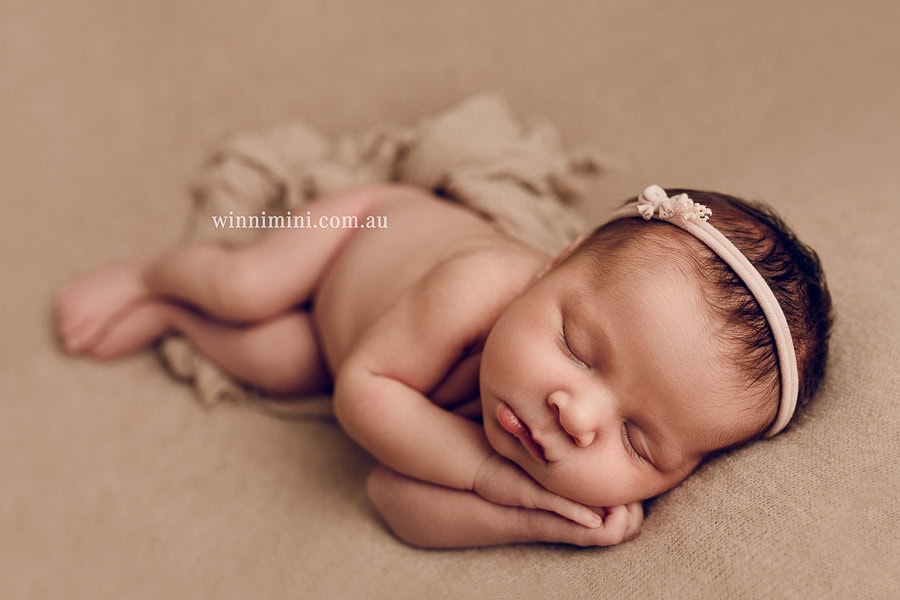 winni mini newborn baby babies older birth maternity family families photography photographer photo photos tanha basile winni mini Gold Coast ayla
