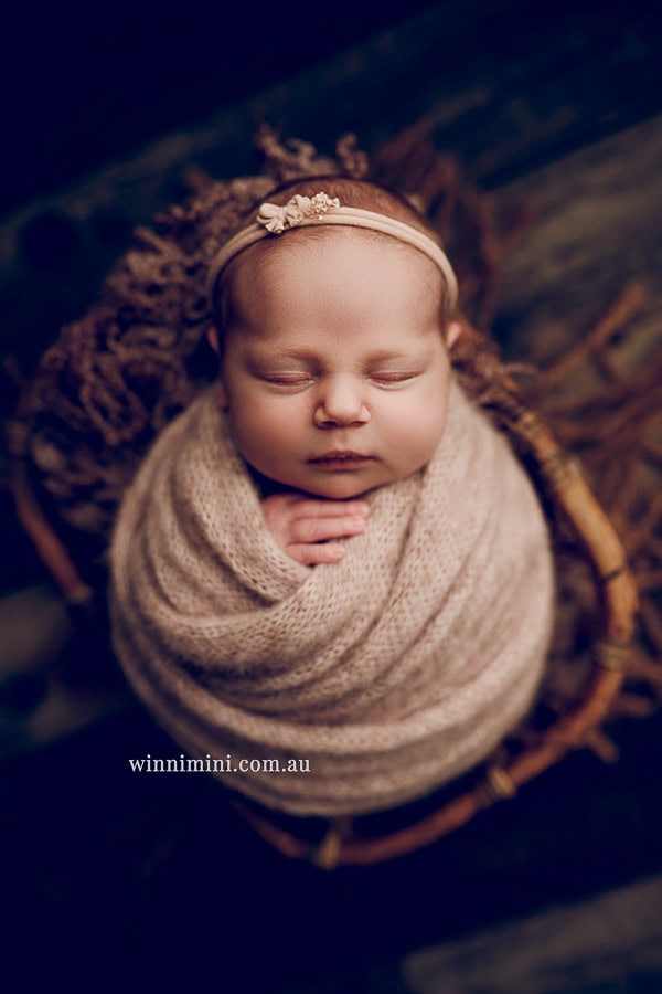 gold coast brisbane newborn baby babies family child families photographer photography photographs photo photographer winni mini tanha basile photo the best amazing upper coomera birth milk bath