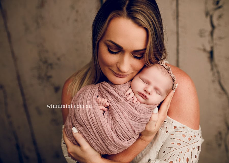 winni mini newborn baby babies older birth maternity family families photography photographer photo photos tanha basile winni mini Gold Coast ayla-1