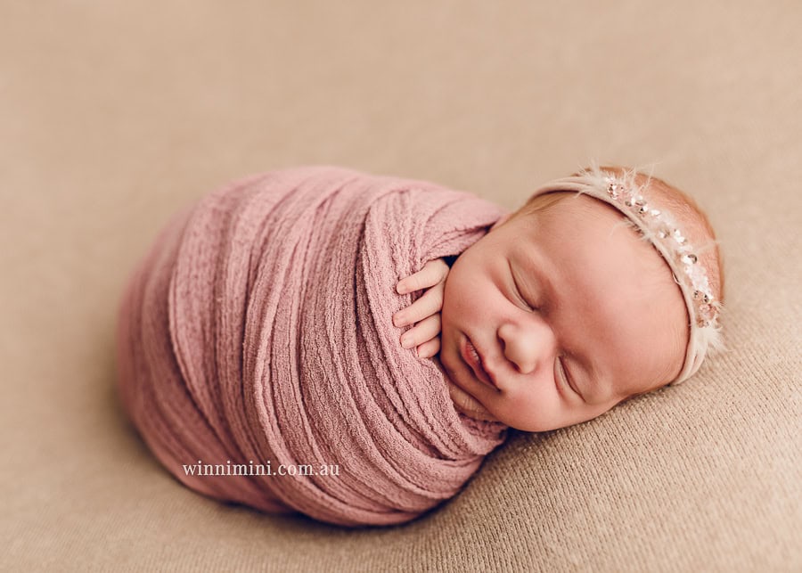 winni mini newborn baby babies older birth maternity family families photography photographer photo photos tanha basile winni mini Gold Coast ayla-1