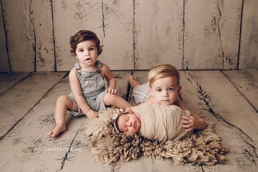 gold coast brisbane newborn baby babies family child families photographer photography photographs photo photographer winni mini tanha basile photo the best amazing upper coomera birth baby