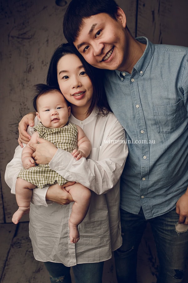 gold coast brisbane newborn baby babies family child families photographer photography photographs photo photographer winni mini tanha basile photo the best amazing upper coomera birth baby