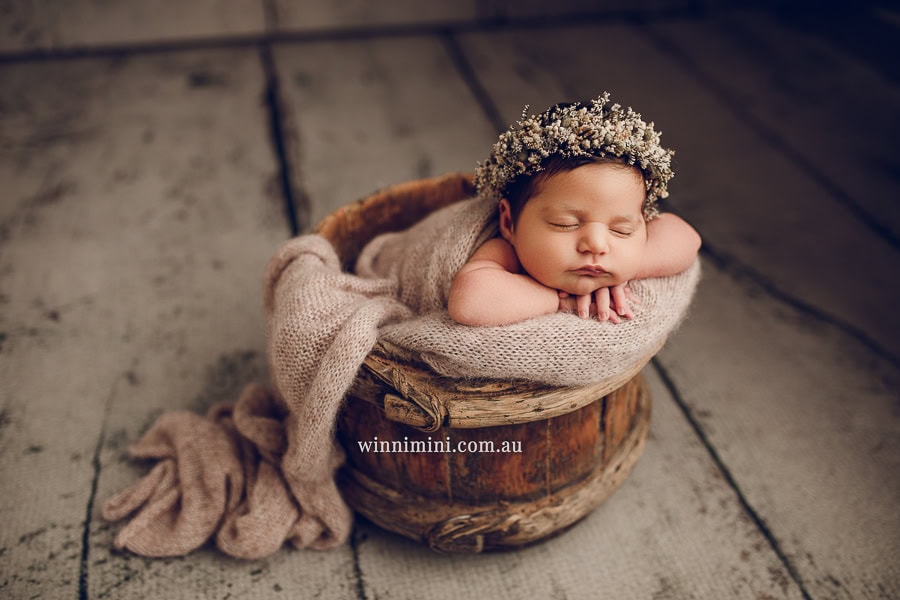gold coast brisbane newborn baby babies family child families photographer photography photographs photo photographer winni mini tanha basile photo the best amazing upper coomera birth baby