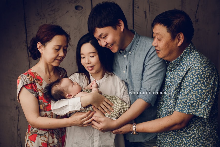 gold coast brisbane newborn baby babies family child families photographer photography photographs photo photographer winni mini tanha basile photo the best amazing upper coomera birth baby