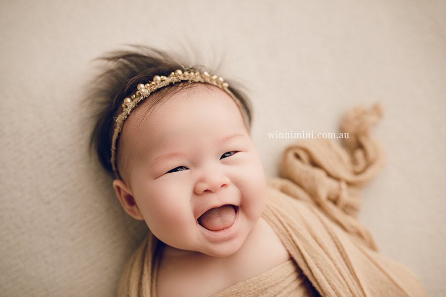 gold coast brisbane newborn baby babies family child families photographer photography photographs photo photographer winni mini tanha basile photo the best amazing upper coomera birth baby
