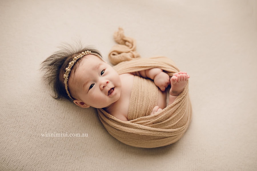 gold coast brisbane newborn baby babies family child families photographer photography photographs photo photographer winni mini tanha basile photo the best amazing upper coomera birth baby