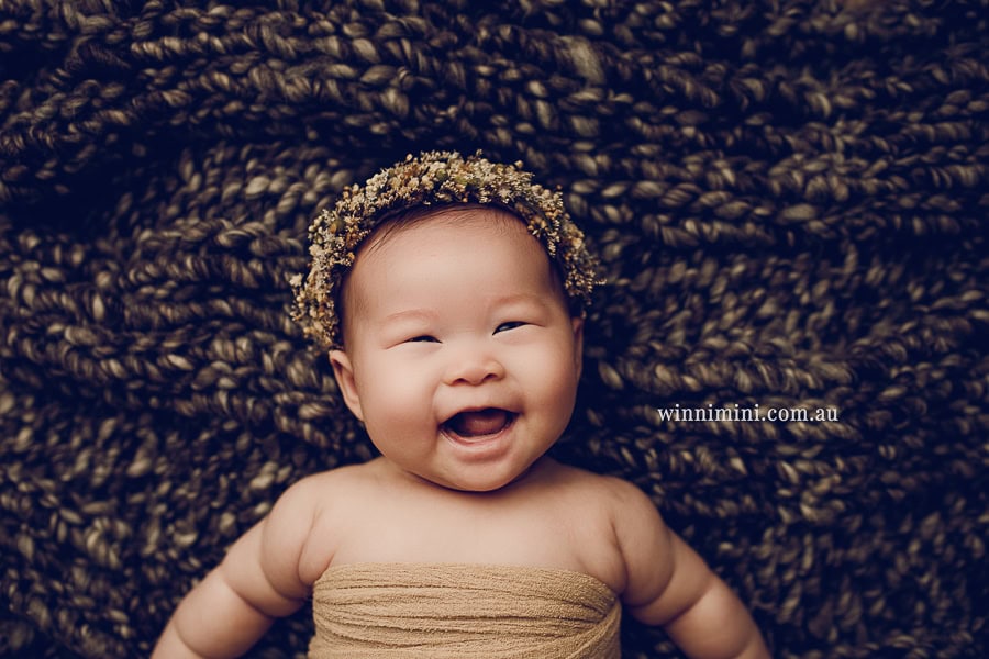 gold coast brisbane newborn baby babies family child families photographer photography photographs photo photographer winni mini tanha basile photo the best amazing upper coomera birth baby