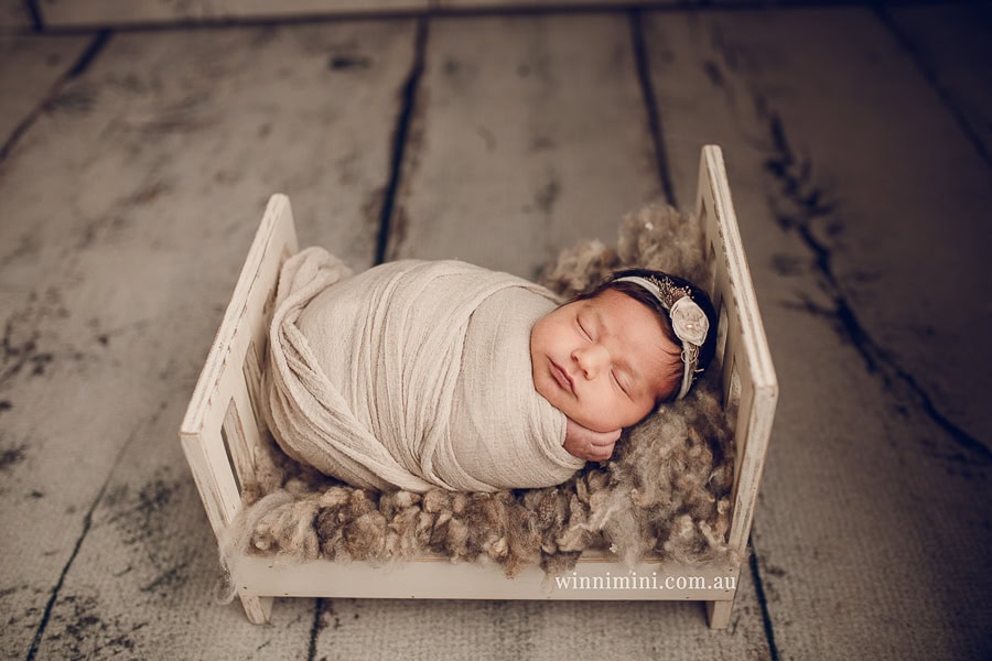 gold coast brisbane newborn baby babies family child families photographer photography photographs photo photographer winni mini tanha basile photo the best amazing upper coomera birth baby