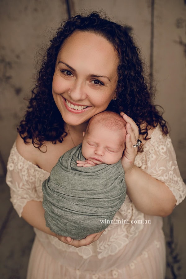 gold coast brisbane newborn baby babies family child families photographer photography photographs photo photographer winni mini tanha basile photo the best amazing upper coomera birth new-1