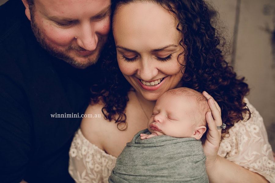 gold coast brisbane newborn baby babies family child families photographer photography photographs photo photographer winni mini tanha basile photo the best amazing upper coomera birth new-1