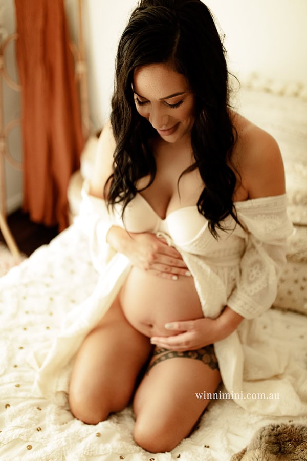 gold coast brisbane newborn baby babies family child families photographer photography photographs photo photographer winni mini tanha basile photo the best amazing upper coomera birth baby