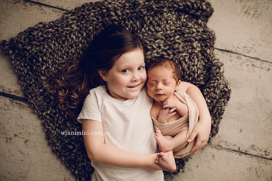 newborn baby family photographer gold coast brisbane babies